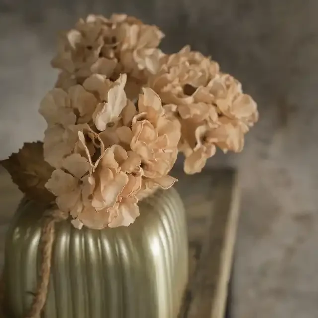 13″ BEIGE HYDRANGEA SPRAY