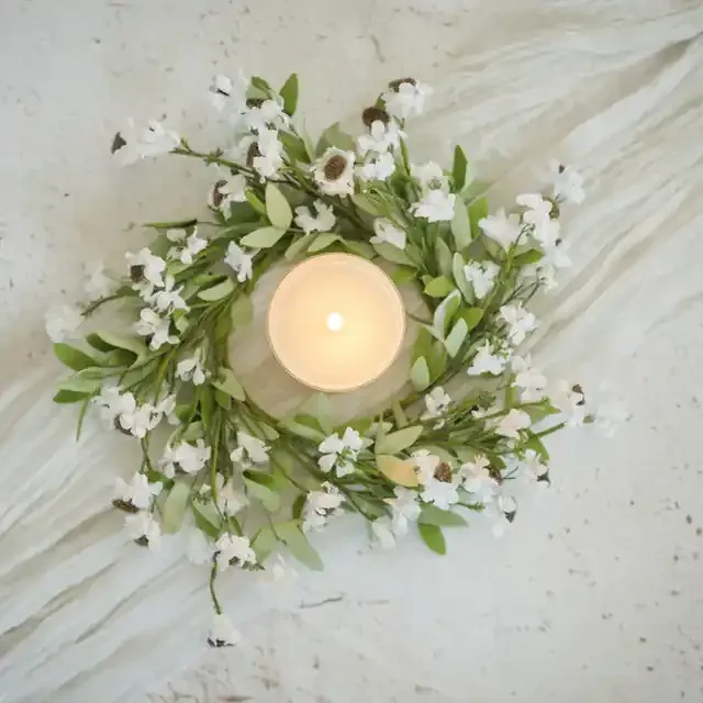 14″ CREAM MINI DAISY CANDLE RING
