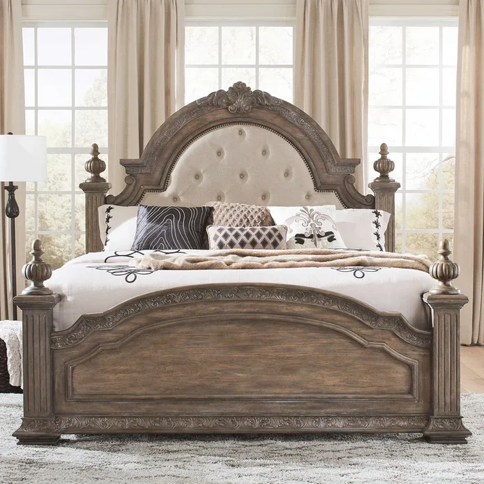 Carlisle Court – Poster Bed