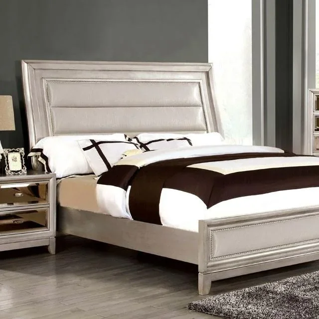 Golva Bed Beige & Black
