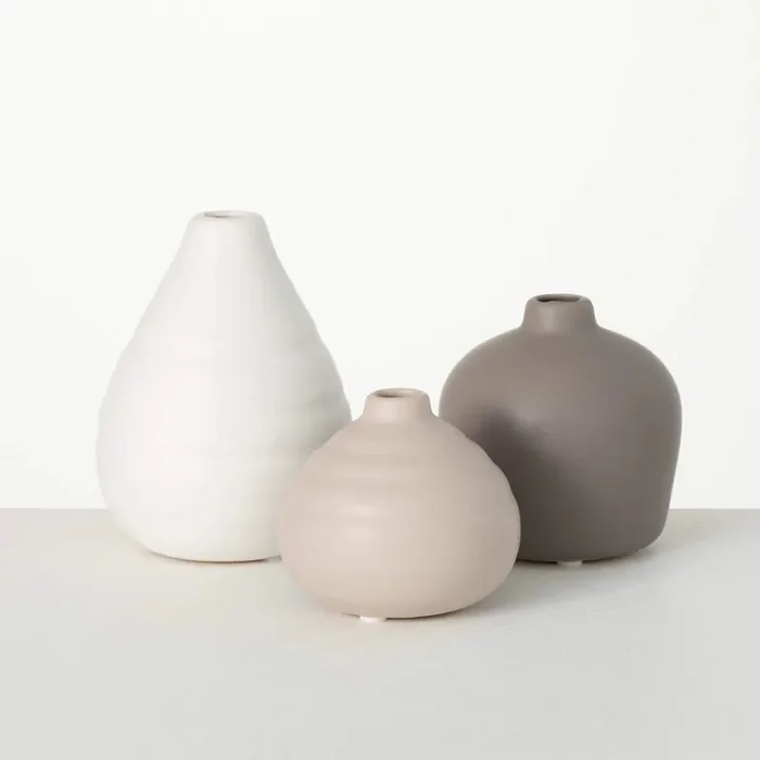 Neutral Compact Vase