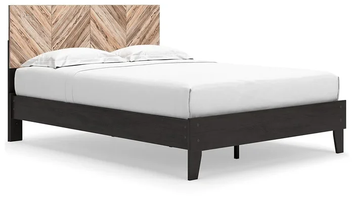Piperton Panel Bed