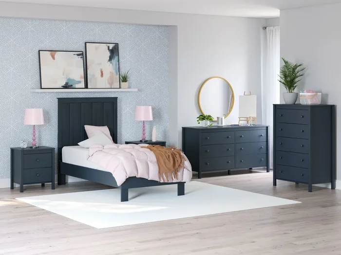 Simmenfort – Platform Bedroom Set
